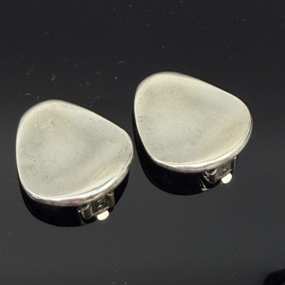 Vintage Mexico Sterling Flat Concave Triangular Modernist Clip Silver Earrings